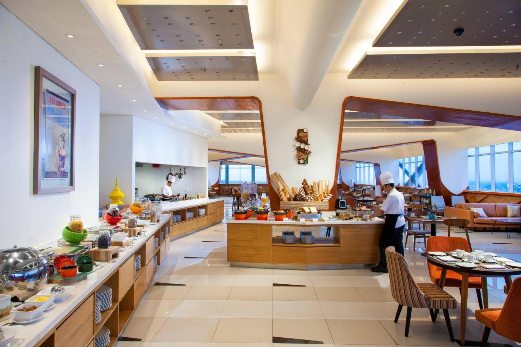 Fairfield By Marriott Surabaya Hotel Exterior photo